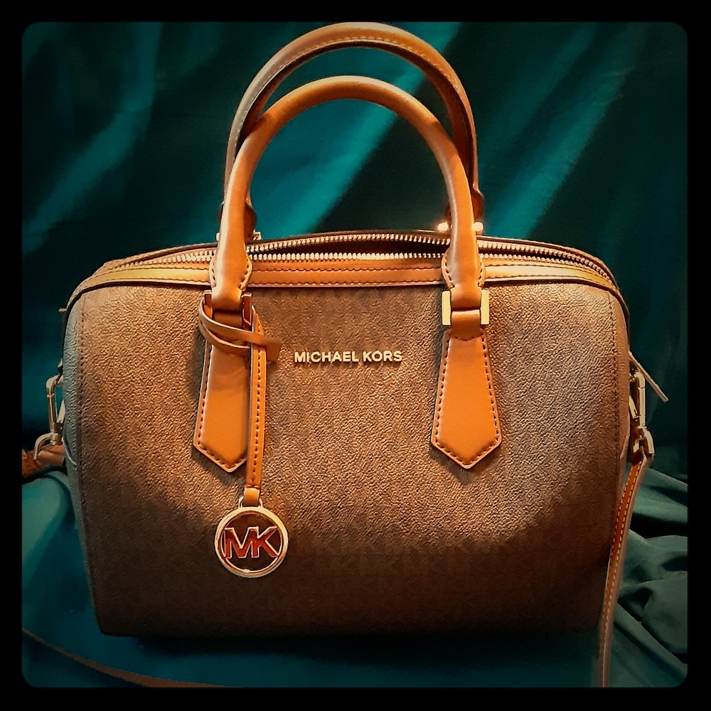 Michael Kors Hayes Satchel
